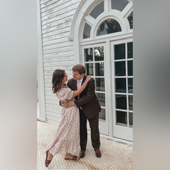 Meet your Posher, Mikaela - Picture 3 of 4